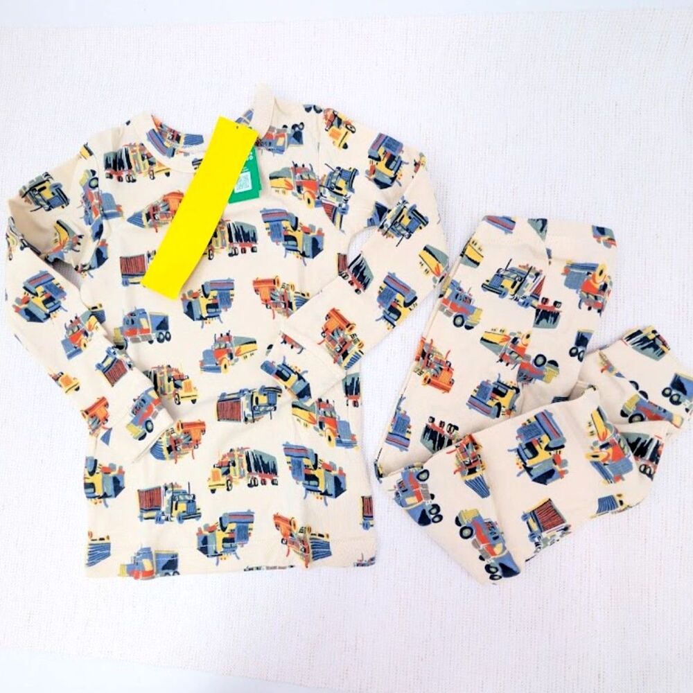 BabyGap 100% Organic Cotton Trucks Pj Set 3 Years Old